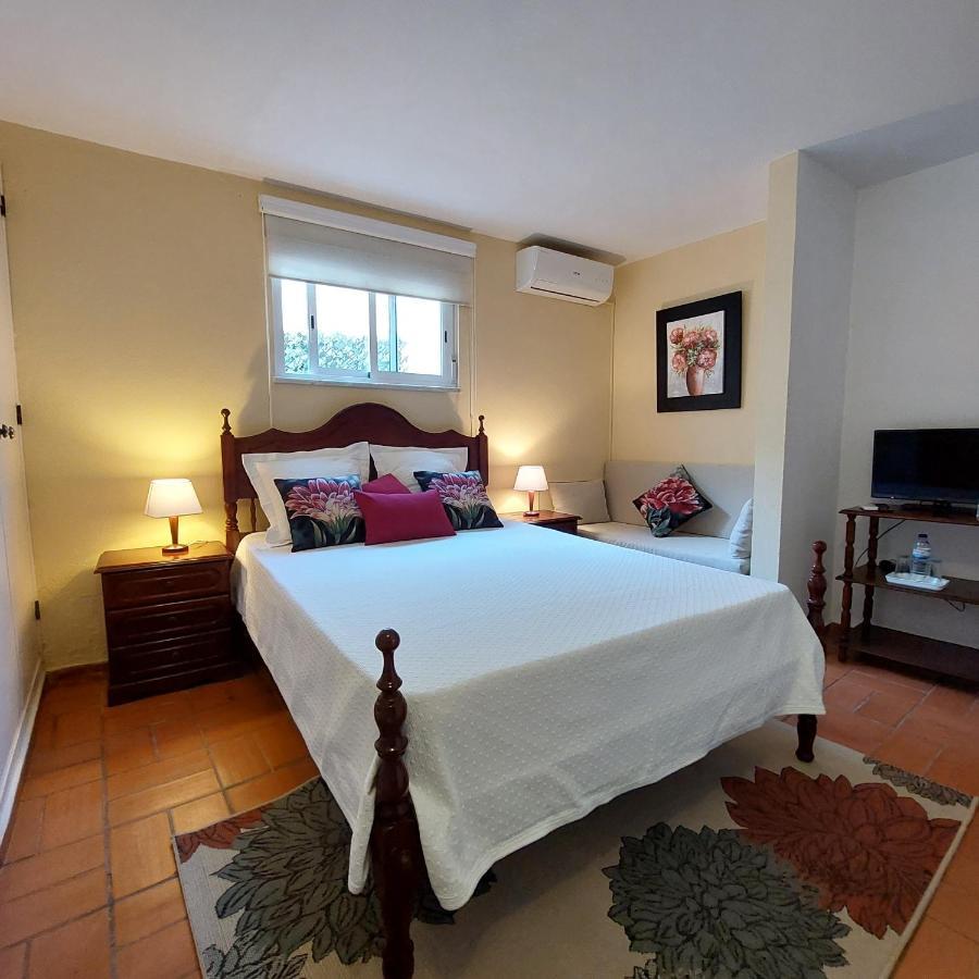 Manta Guest - Bed & Breakfast Manta Rota Exterior photo